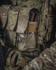 Tasche fur Zwei Magazine Geschlossen