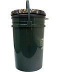 bucket_sillosocks_swivel_seat_with_backpack_6_.jpg