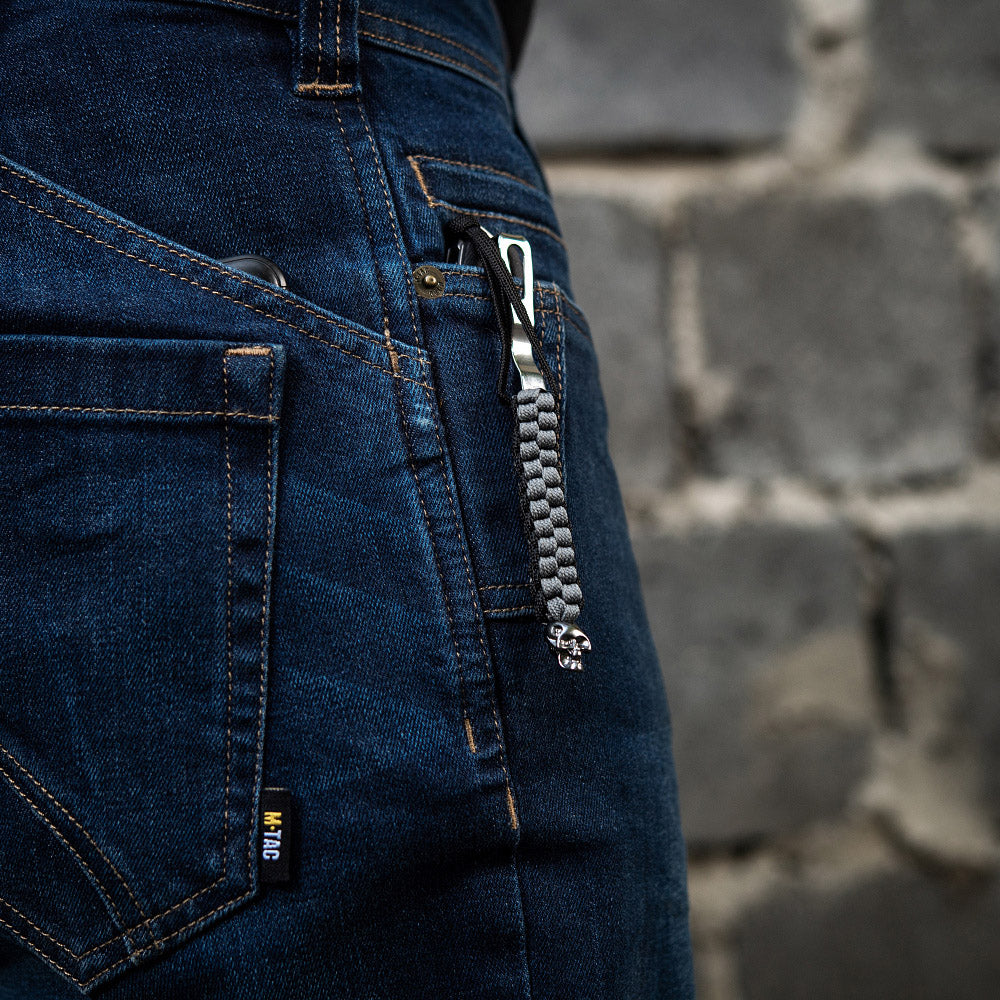 Knife Lanyard Cuboid Skull