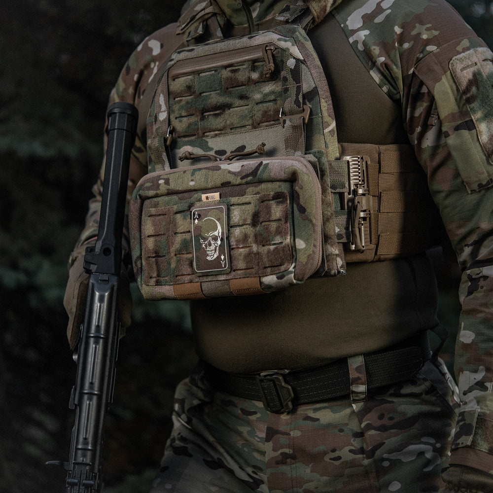 Face Of War (Stickerei)