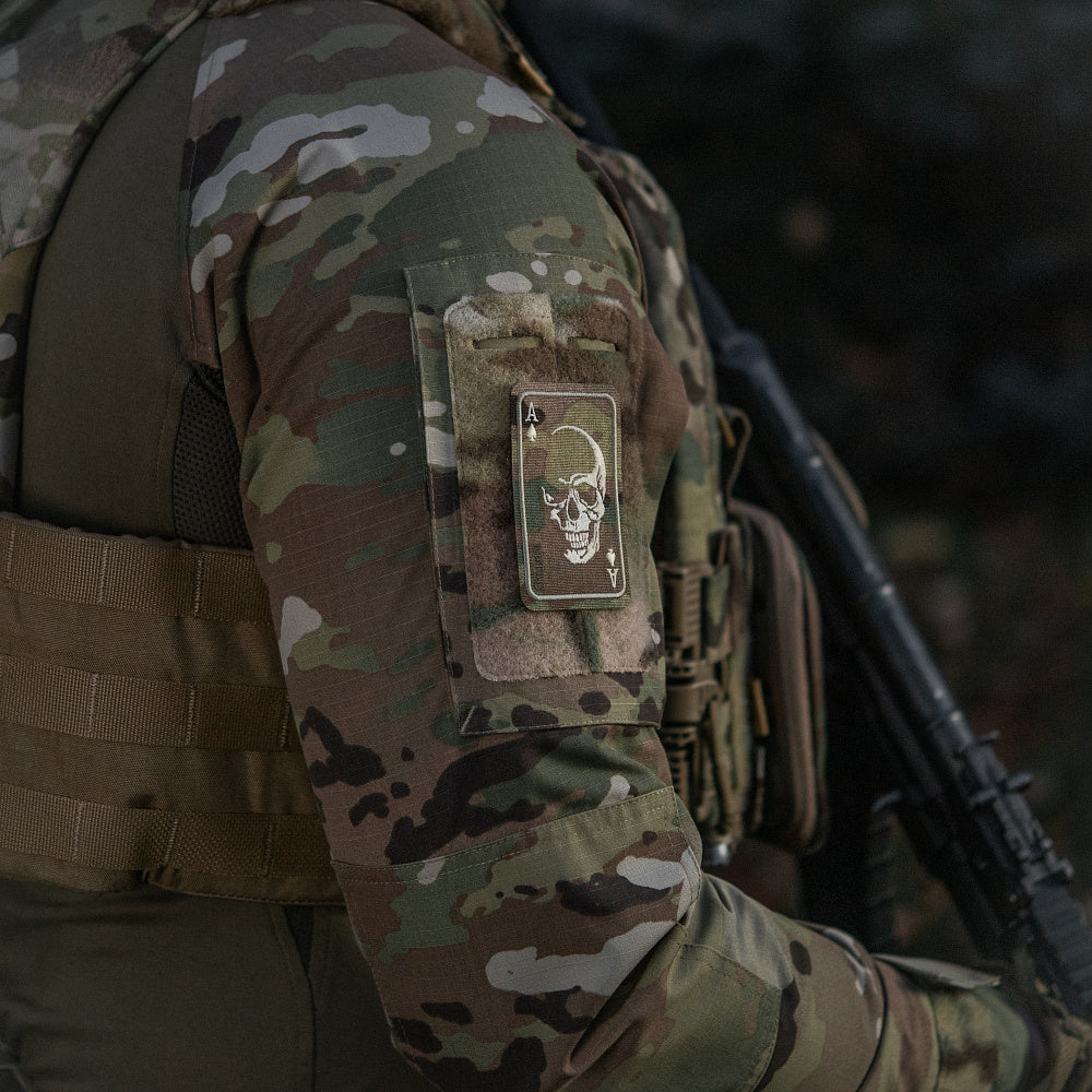 Face Of War (Stickerei)