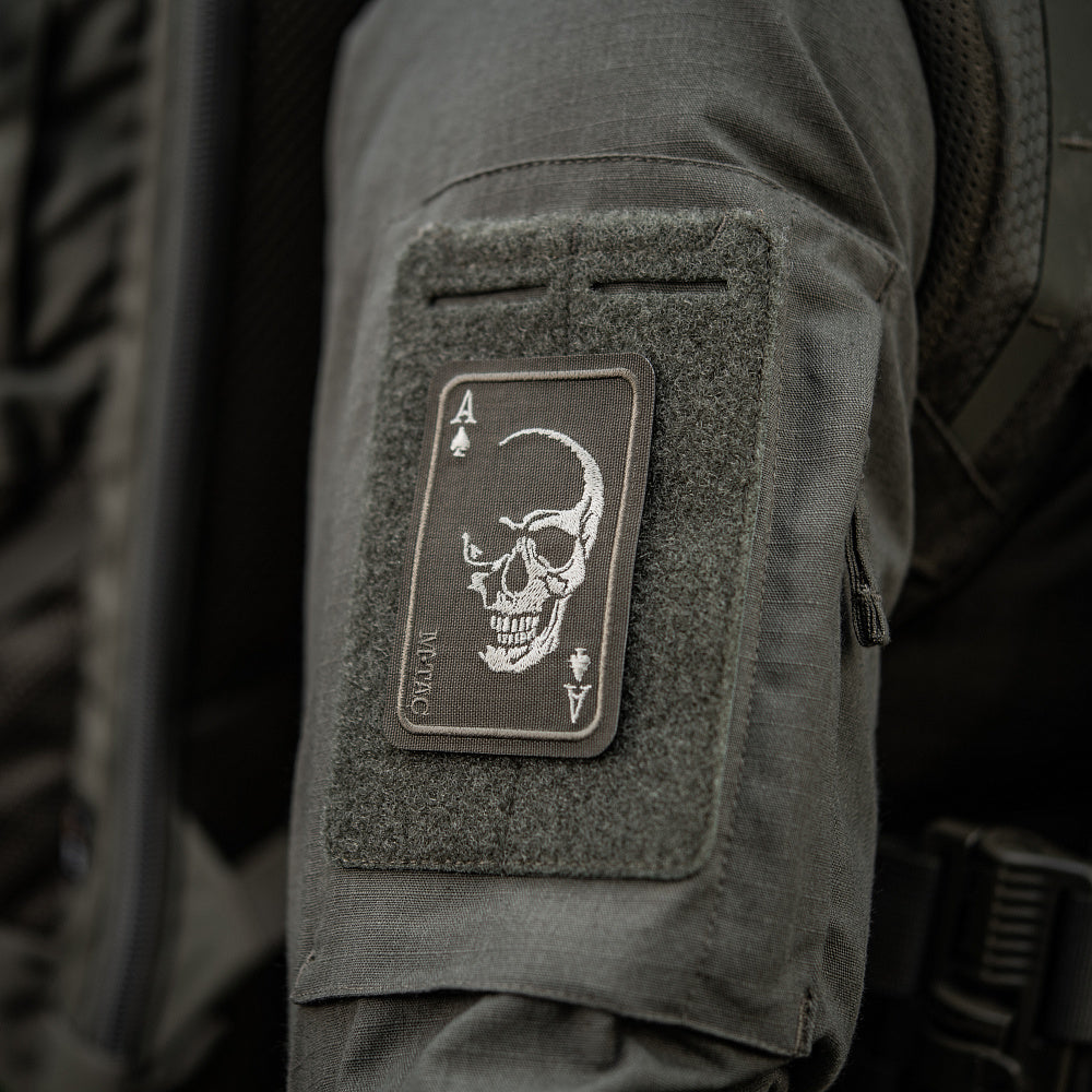 Face Of War (Stickerei)