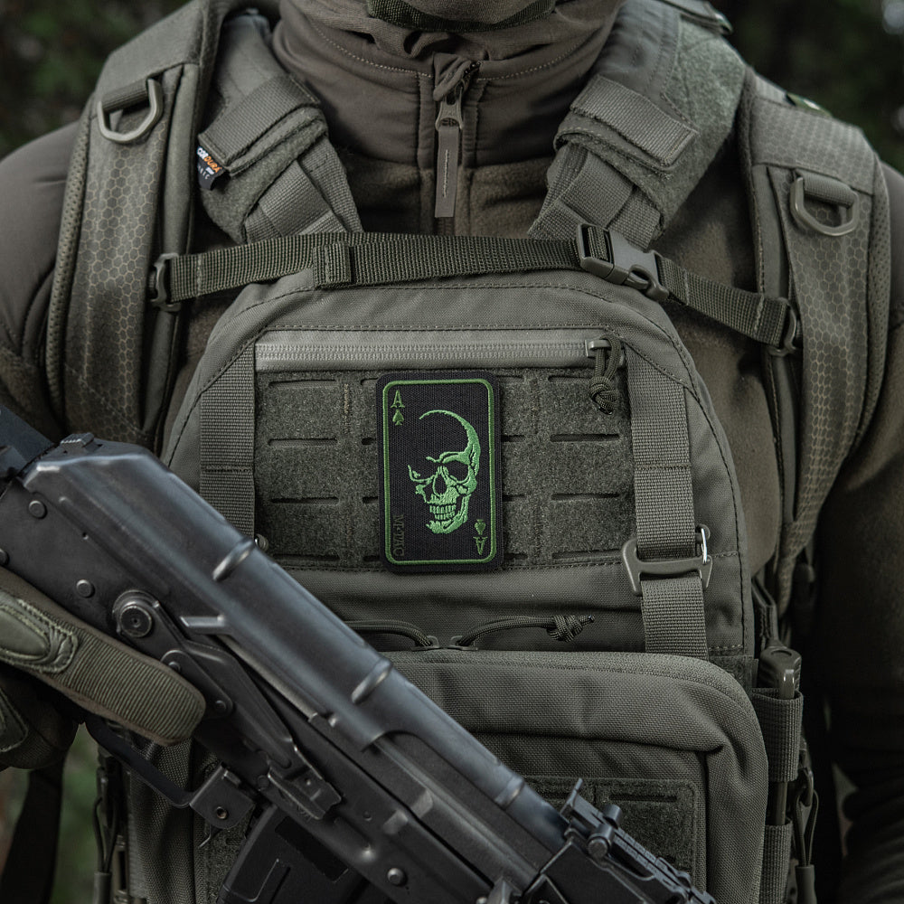 Face Of War (Stickerei)