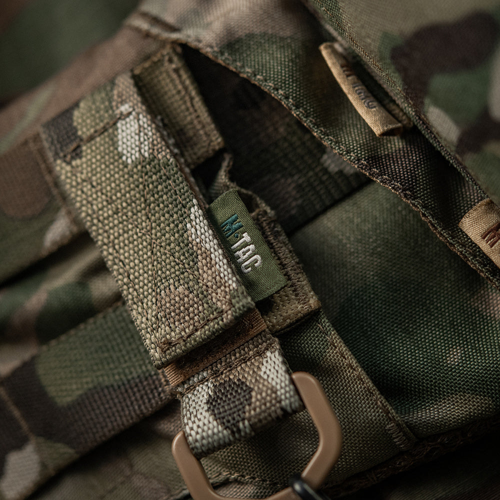 Fastening with D-ring