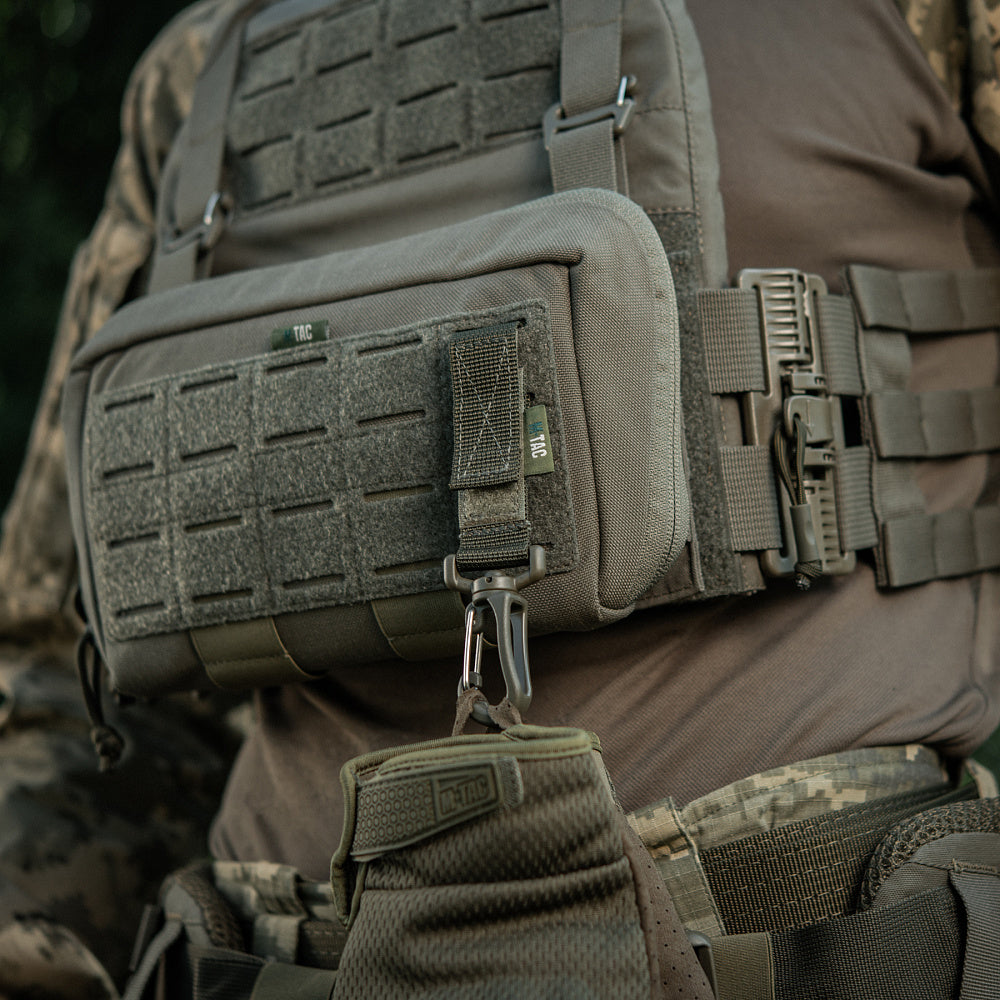 M-Tac Halterung mit Karabiner