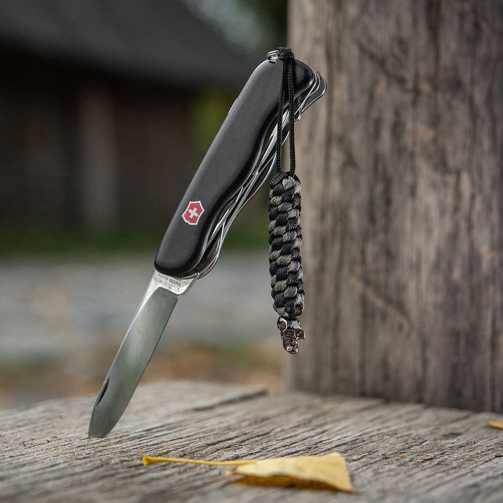 Knife Lanyard Helix Skull