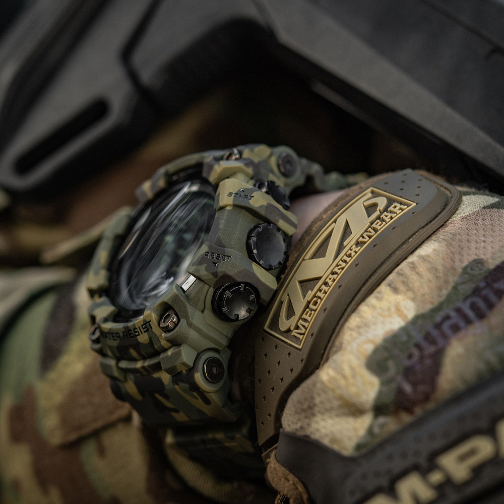 Uhr Tactical 2037