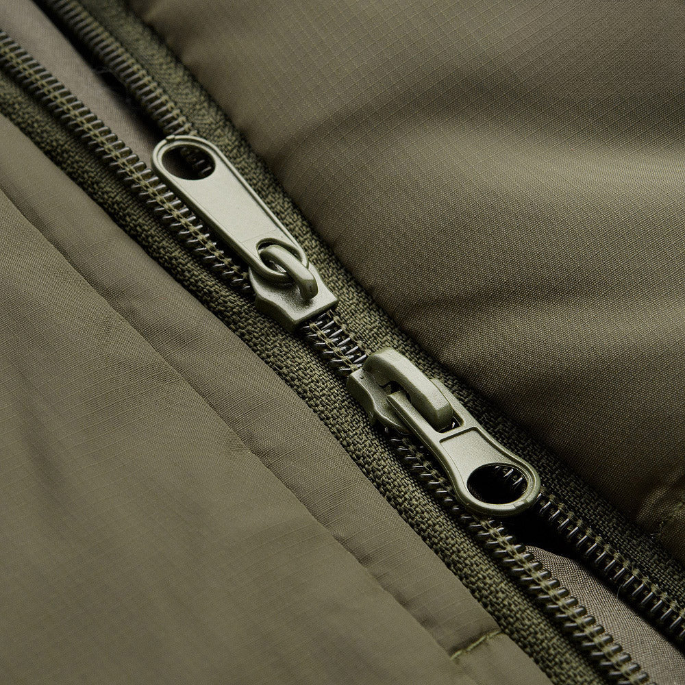 Sleeping bag with compression cover