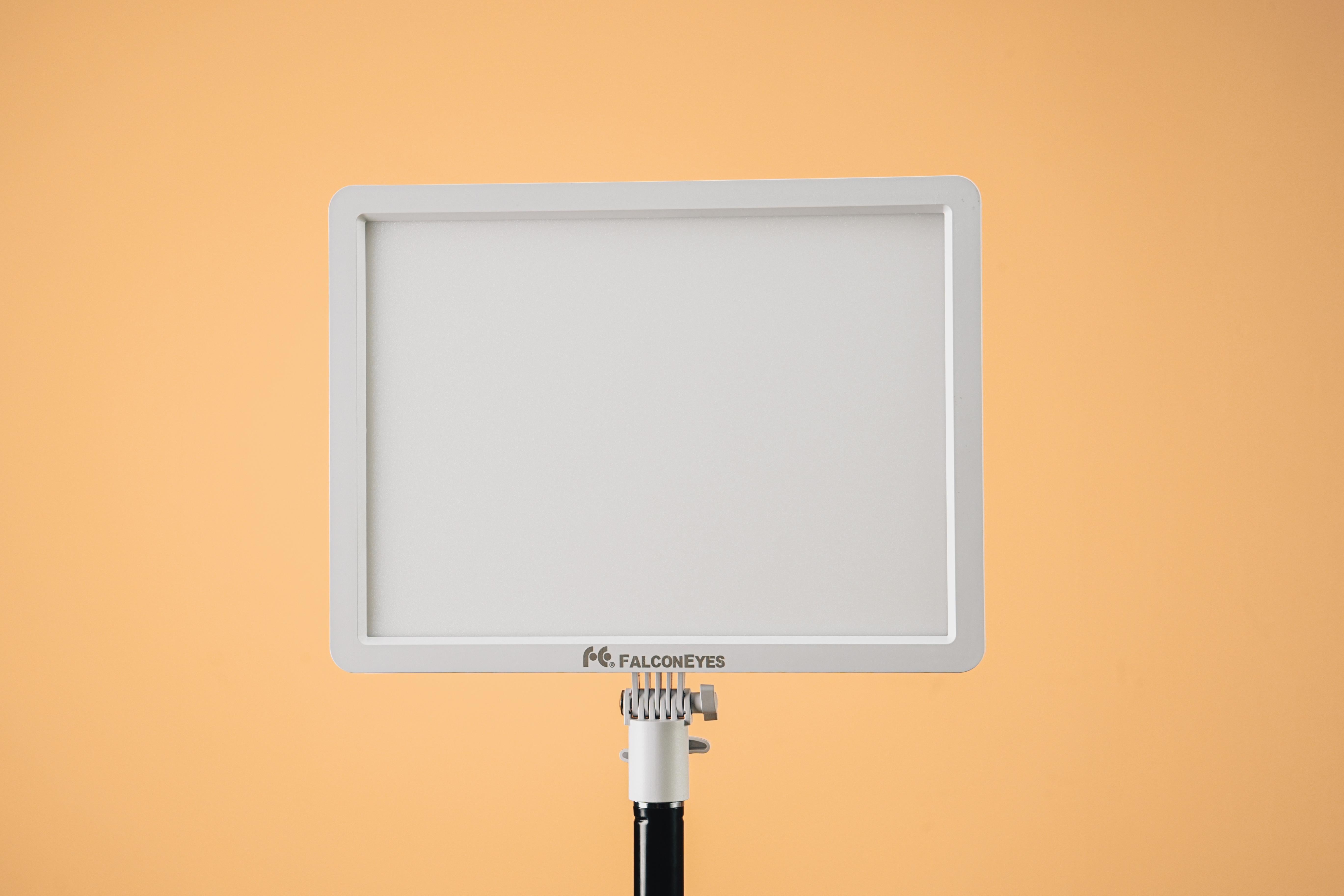 Falcon Eyes Bi-Color LED-Lampe Sophiez SO-48TD III