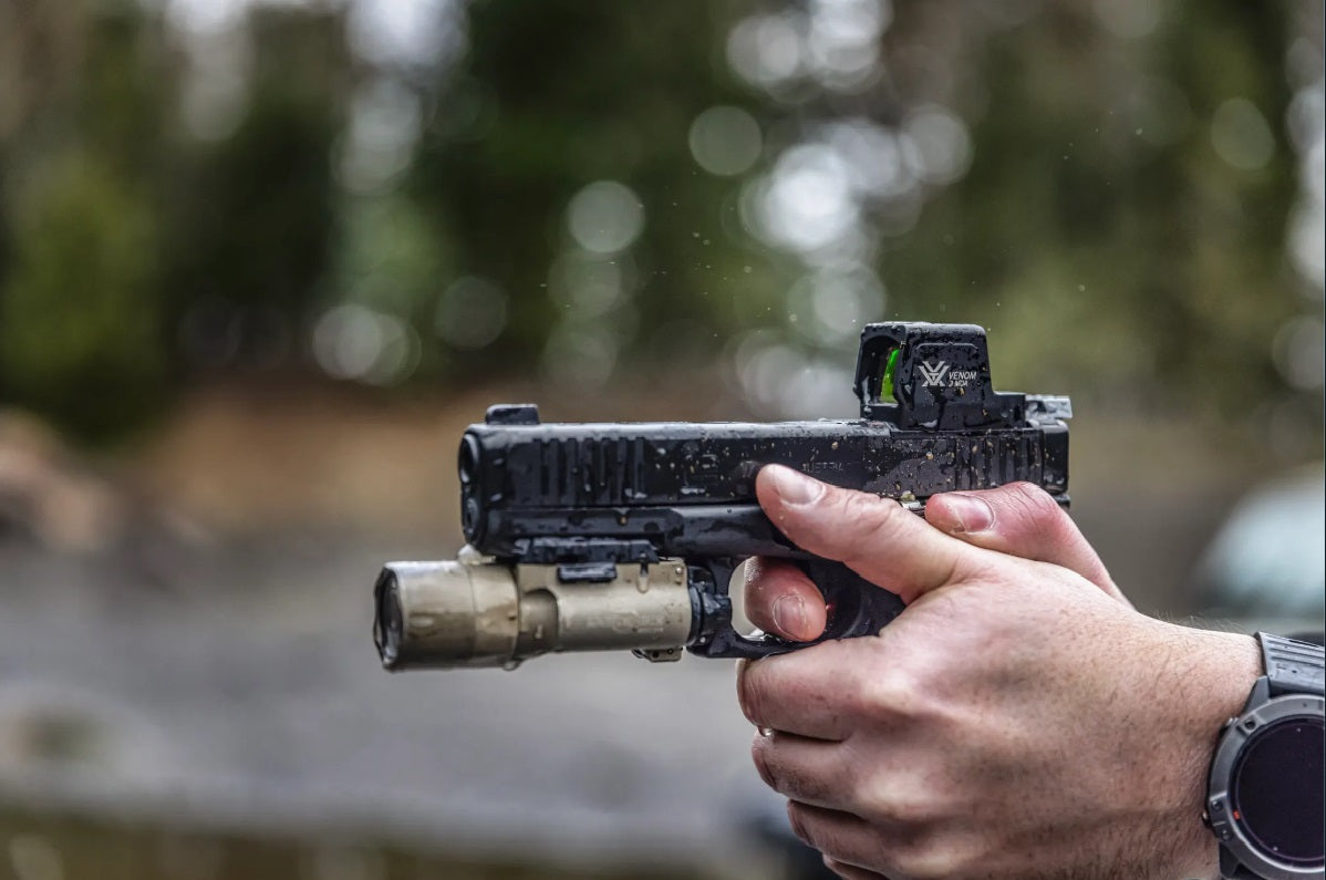 Vortex Green Dot Venom Enclosed 3 MOA