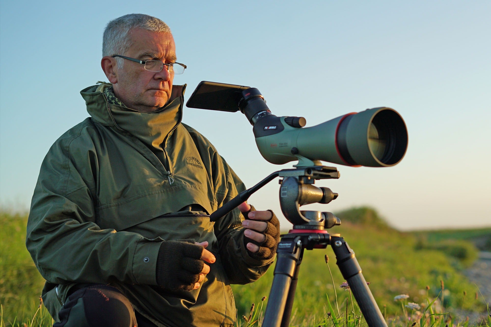 Kowa Digiscoping Adapter voor iPhone 17 Pro Max