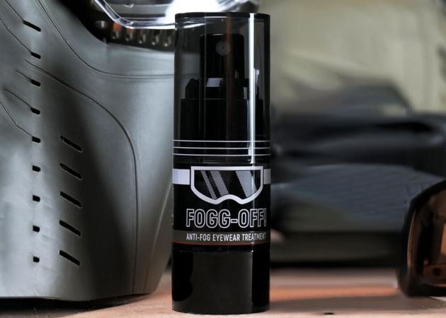anti_fog_4uad_4uantum_fogg-off_eyewear_spray_3_.jpg