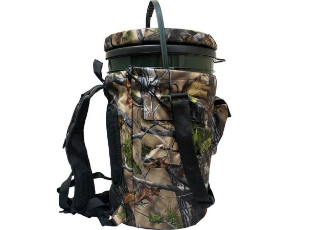 bucket_sillosocks_swivel_seat_with_backpack_1_.jpg