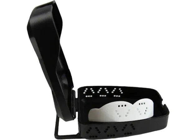 case_sisu_mouth_guard_new_2_.jpg
