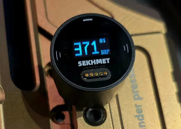 digital_pressure_gauge_sekhmet_pro_gen_2_18_bsp_28_mm_500_bar_3_.jpg