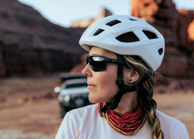 glasses_wiley_x_jakl_-_captivate_polarized_black_mirror_lenses_-_matte_black_frame_6_.jpg