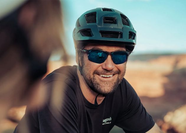glasses_wiley_x_jakl_-_polarized_blue_mirror_lenses_-_gloss_crystal_grey_frame_4_.jpg