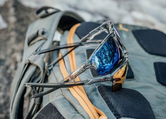 glasses_wiley_x_jakl_-_polarized_blue_mirror_lenses_-_gloss_crystal_grey_frame_6_.jpg