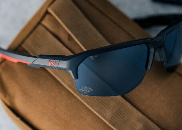 glasses_wiley_x_jakl_american_sniper_signature_-_black_red_rubber_frame_8_.jpg
