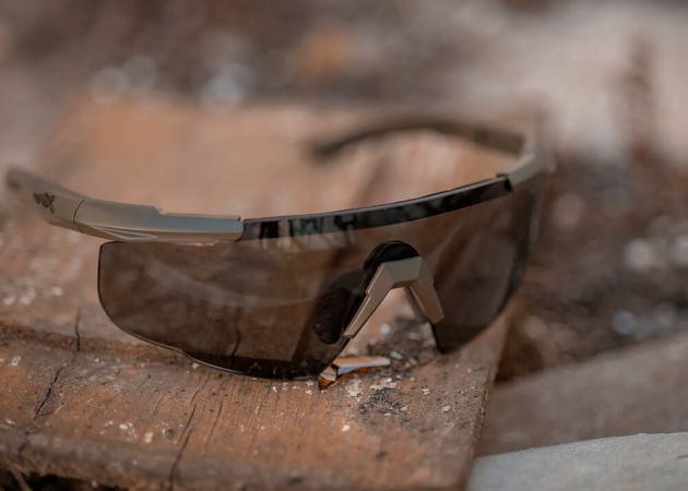 glasses_wiley_x_saber_adv_-_grey_clear_light_rust_shields_-_matte_od_green_frame_7__1.jpg