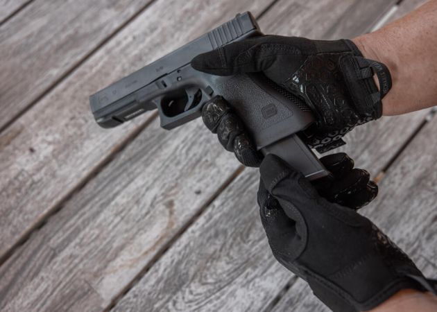 gloves_mechanix_precision_pro_high-dexterity_grip_covert_black_8_.jpg