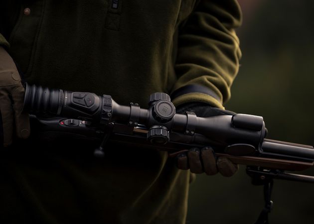 hikmicro_alpex_pro_a50pl_lrf_night_vision_scope_10_.jpg