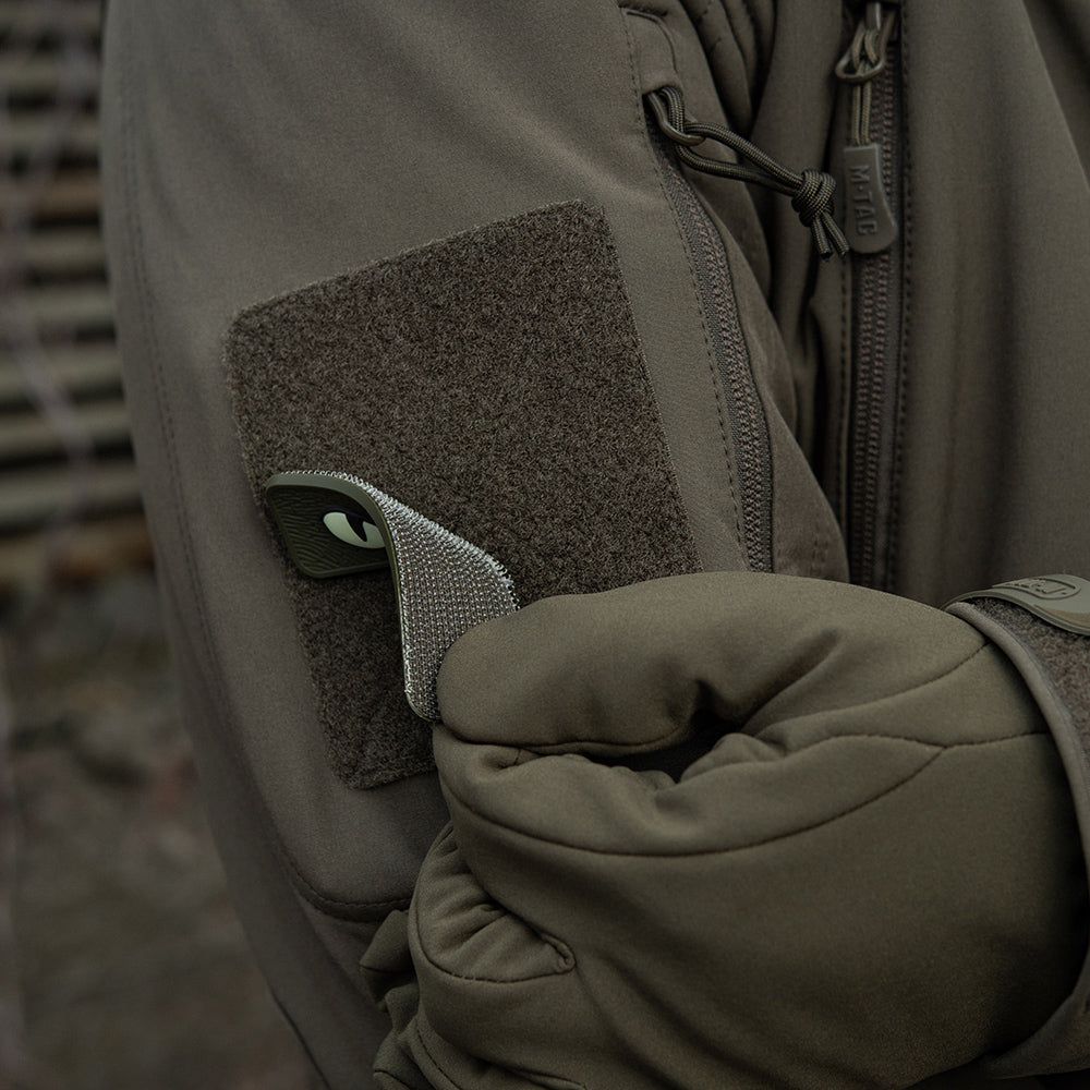 Cat eyes 3d pvc - Image 6