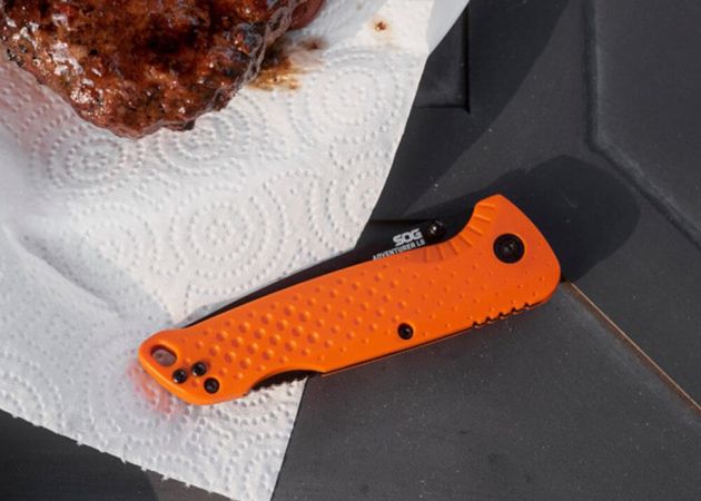 pocket_knife_sog_adventurer_lb_orange_7_.jpg