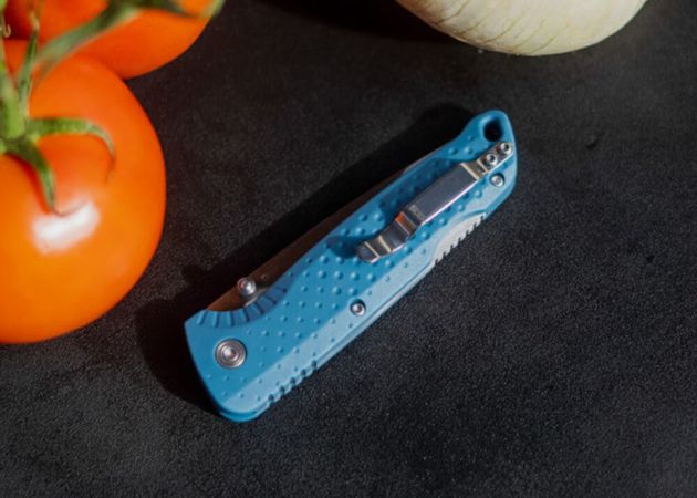 pocket_knife_sog_adventurer_nordic_blue_8_.jpg
