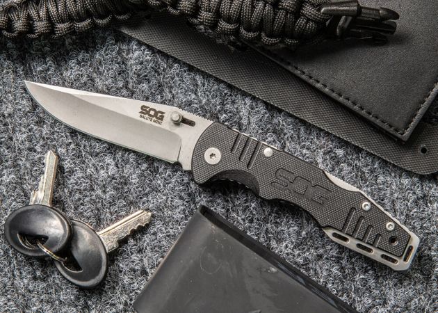 pocket_knife_sog_salute_mini_bead_blast_4_.jpg